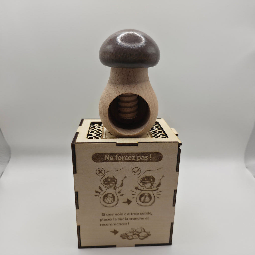 Casse noix / noisettes champignon