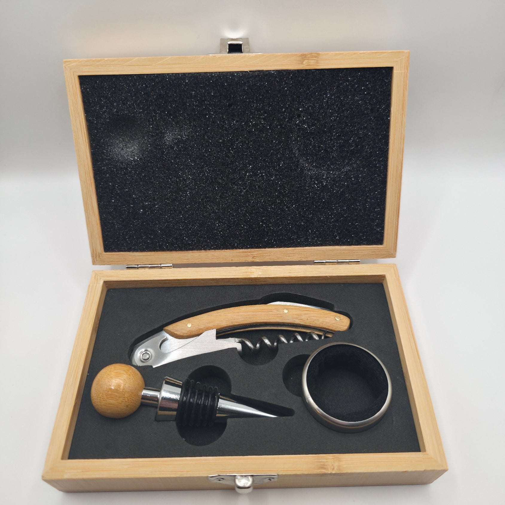 Coffret accessoires à vin