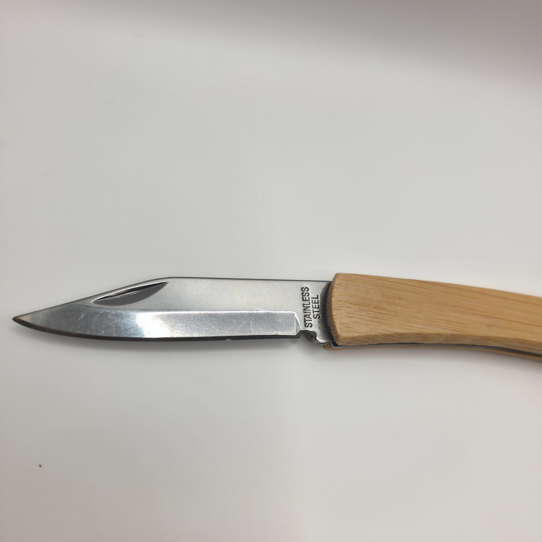 Couteau de poche en bambou